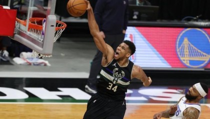 关键时刻封锁卡椒 字母：把他们的球探报告吃透了