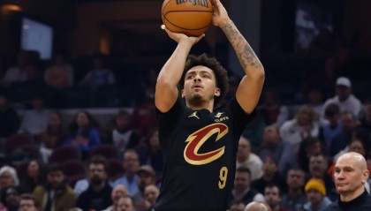 开云体育app-不断抢下前场篮板，骑士替补后场在这方面的能力确实是相当突出？